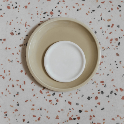 Assiette à pain ronde en céramique Cantine - Quotidien - Jars Céramistes