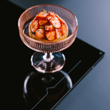 Coupe à dessert en verre strié rose Alice - La Rochère